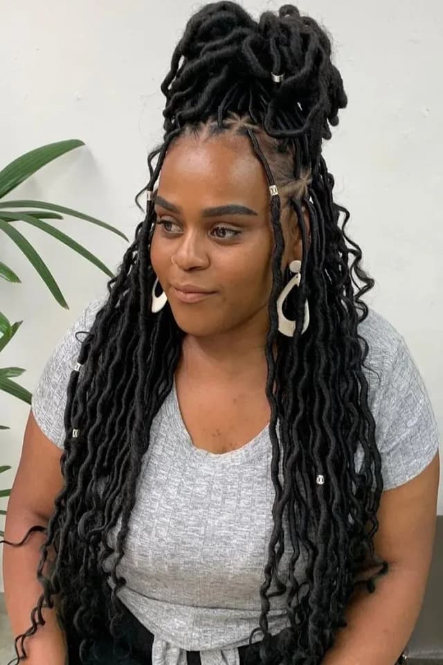 Faux Locs Dreads - Exemple 1 coiffures africain à Edmundston